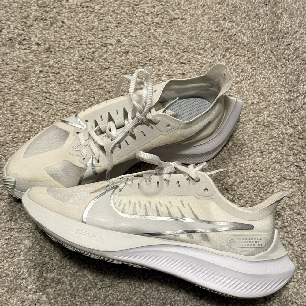 Nike Women's Cream and Silver Athletic Shoes